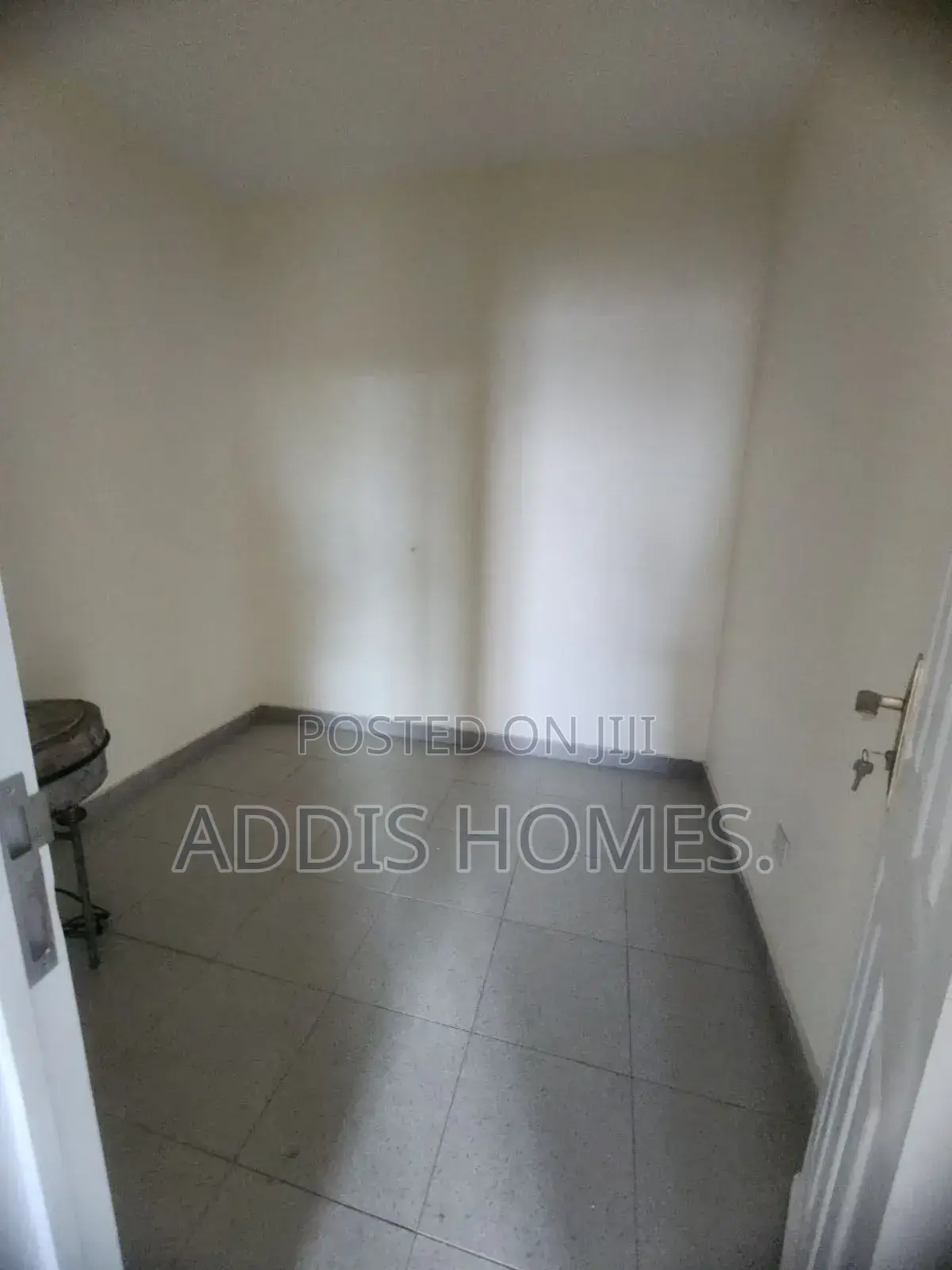 3bdrm Apartment in Bole for rent