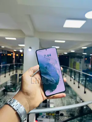 Photo - Samsung Galaxy S21+ 5G 128 GB Black