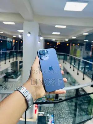 Photo - Apple iPhone 14 Pro Max 128 GB Blue