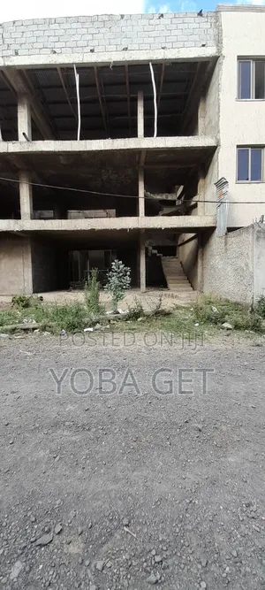 4bdrm House in አስቸካይ የሚሸጥ ቤት, Akaky Kaliti for sale