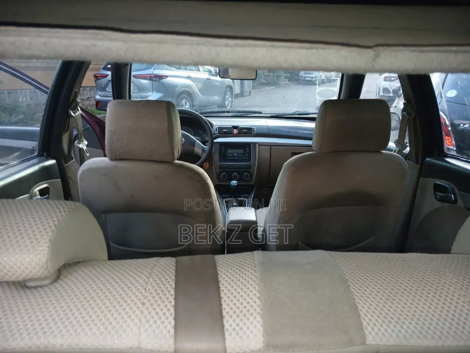 Lifan 520 2011 Burgundy