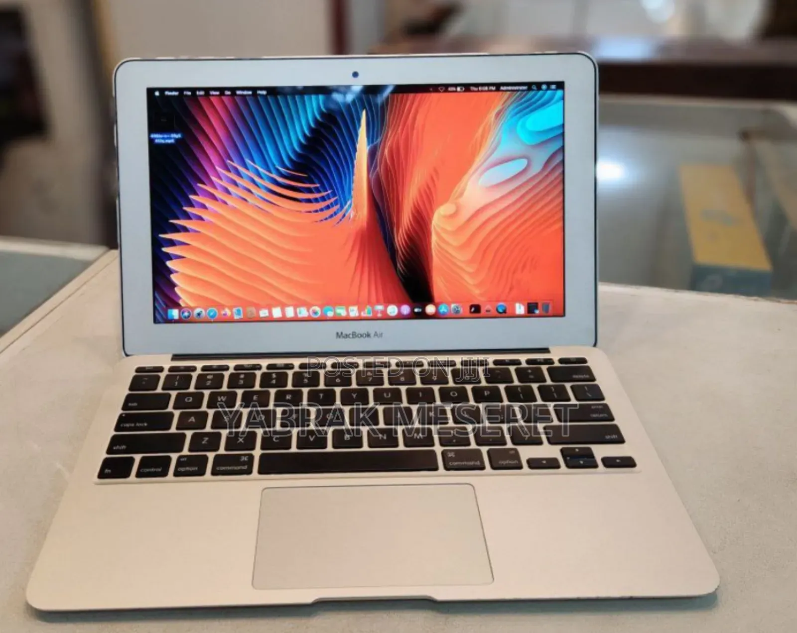 New Laptop Apple MacBook Air 2015 4GB Intel Core I5 SSD 128GB