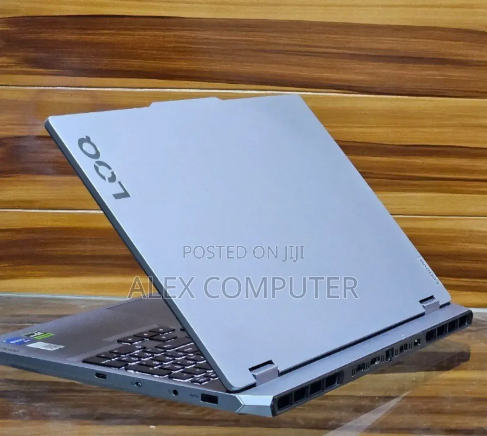 New Laptop Lenovo LOQ 15ARP9 16GB AMD Ryzen 7 SSD 512GB