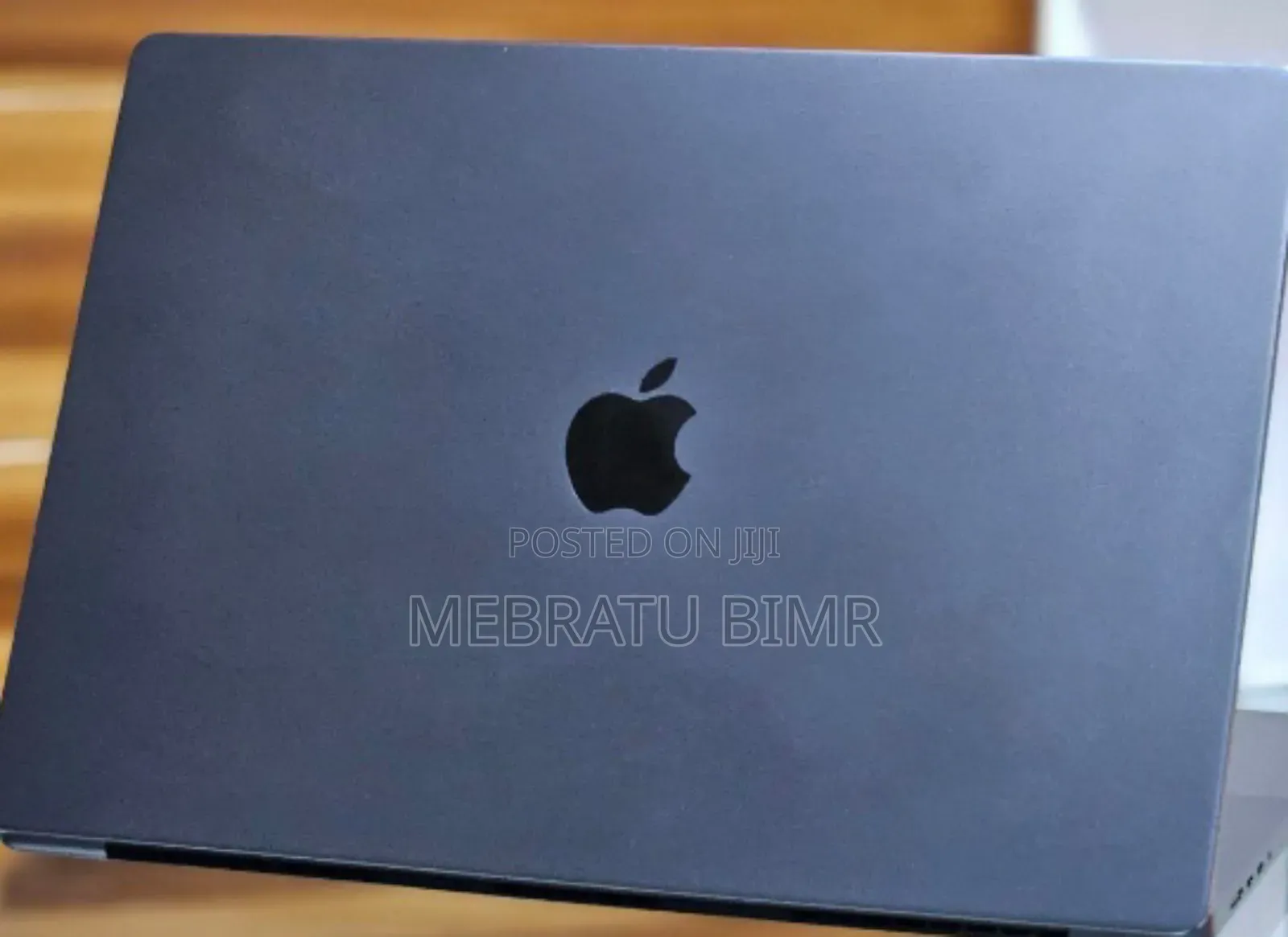 New Laptop Apple MacBook 18GB Apple M3 Pro SSD 512GB