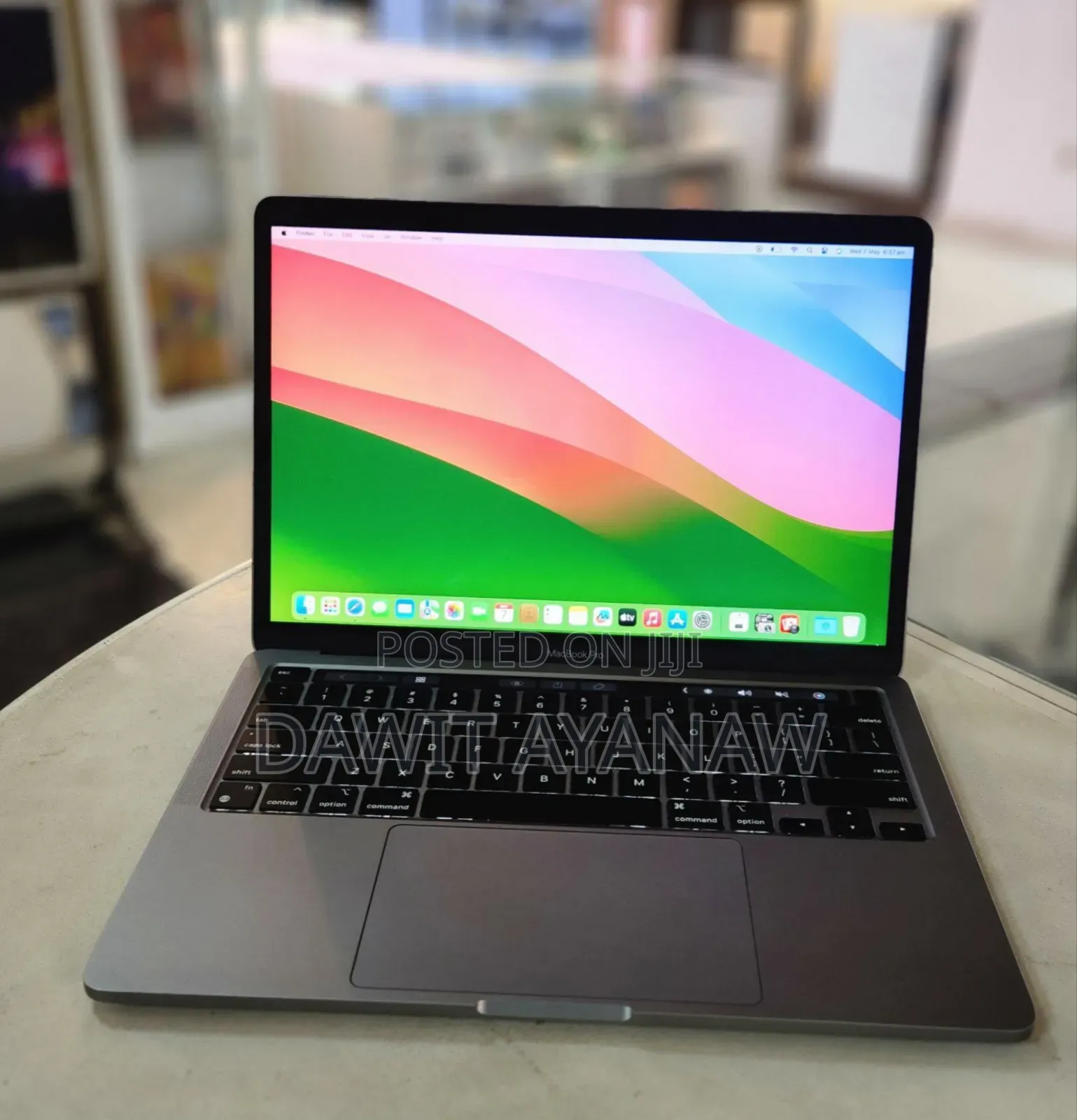 New Laptop Apple MacBook Pro 2020 M1 16GB Apple M1 SSD 1T