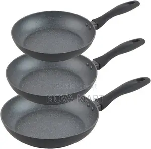 Photo - Momcoc Non Stick Fraying Pan