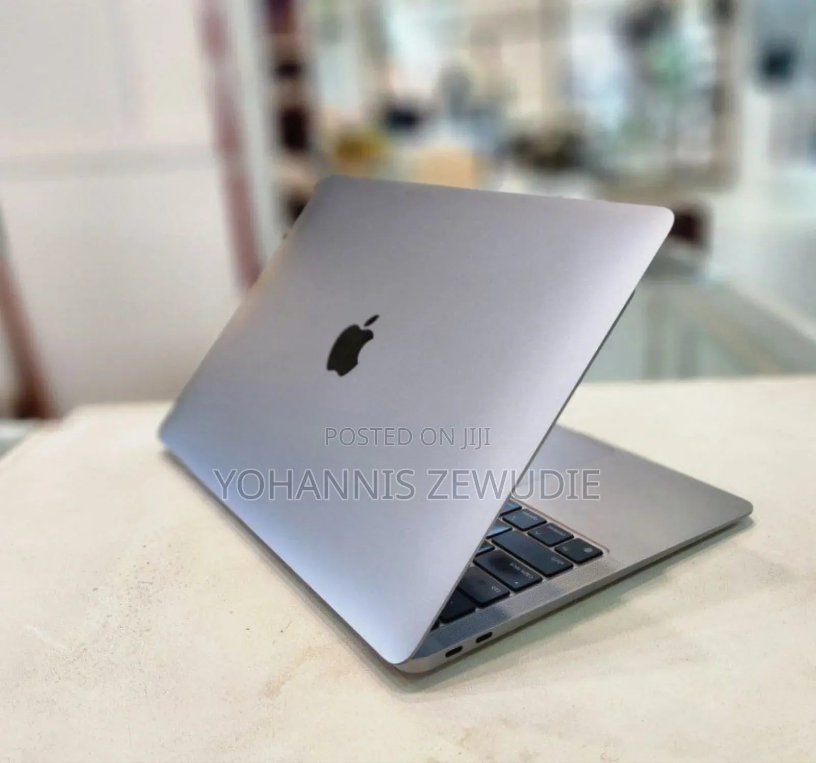 New Laptop Apple MacBook Air 2020 M1 16GB Apple M1 SSD 256GB