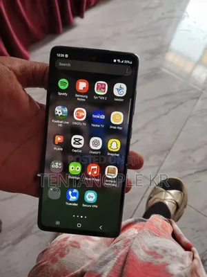 Photo - Samsung Galaxy S20 FE 128 GB Blue