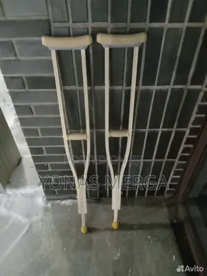 Photo - 2pcs Ultralight Underarm Crutches፮虾push-Pin Adjustment洟ፀክራንች