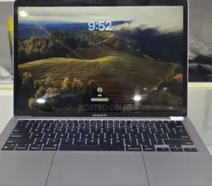 Photo - New Laptop Apple MacBook Air 2020 8GB Apple M1 SSD 256GB