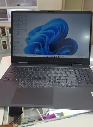 New Laptop Lenovo LOQ 15ARP9 16GB AMD Ryzen 7 SSD 512GB