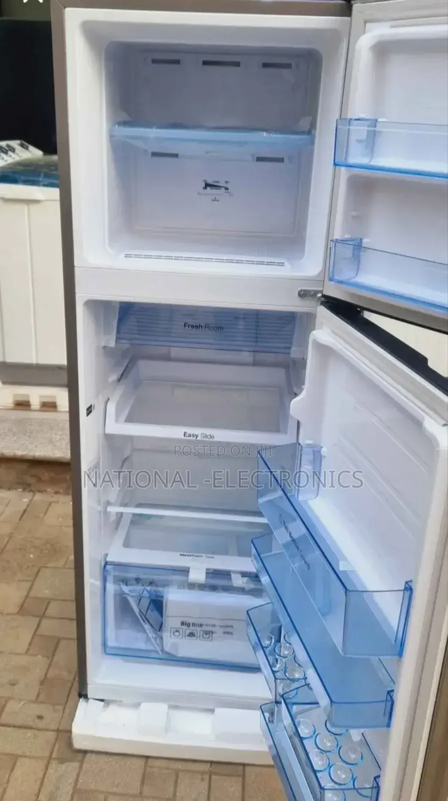 Samsung Refrigerator 310