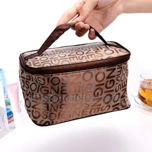 Photo -  Lunch Box Bag 
ውስጡ አልሙኒየም የሆነ የምሳ ዕቃ መያዣ