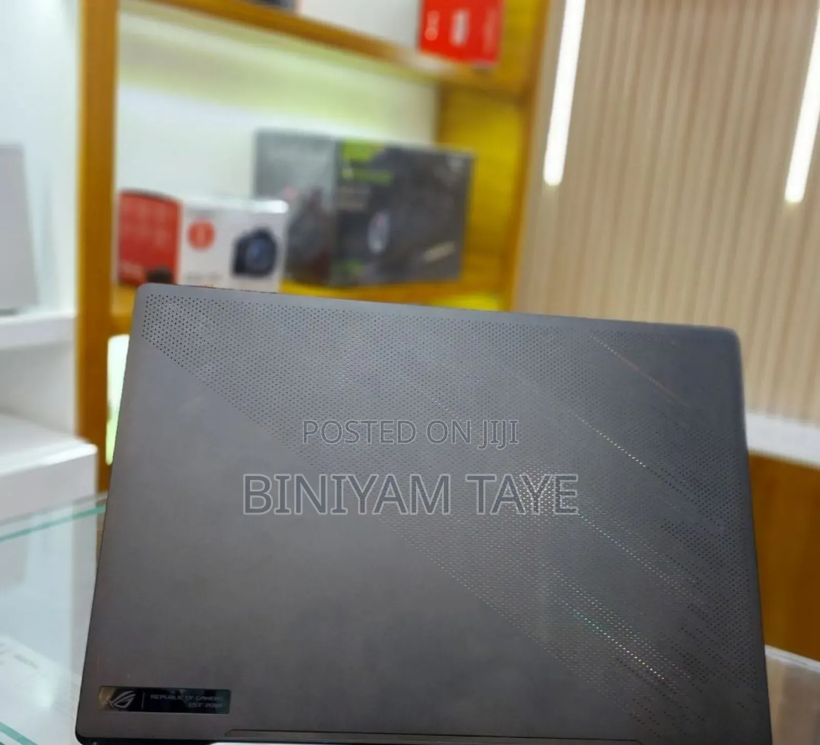 New Laptop Asus ROG Zephyrus G15 16GB AMD Ryzen 9 SSD 1T