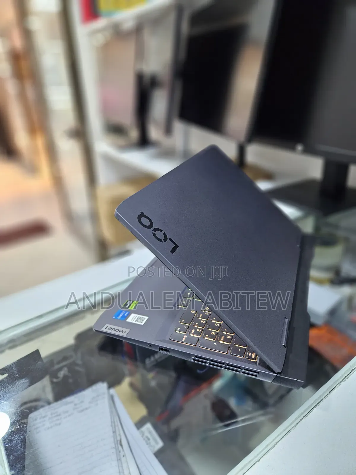 New Laptop Lenovo LOQ 15IRH8 16GB Intel Core I5 SSD 512GB