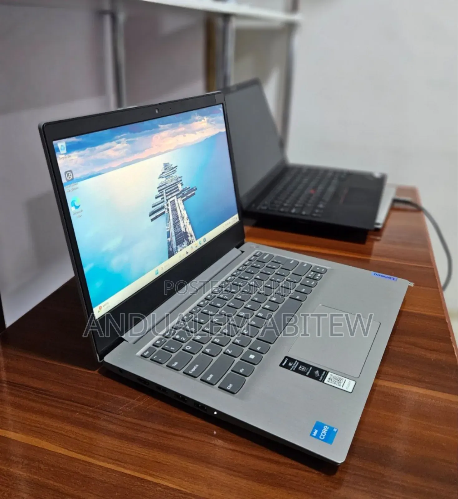 New Laptop Lenovo IdeaPad Z710 8GB Intel Core I3 SSD 256GB