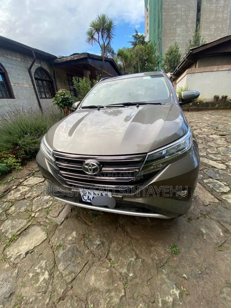 Toyota Rush 2023 Brown