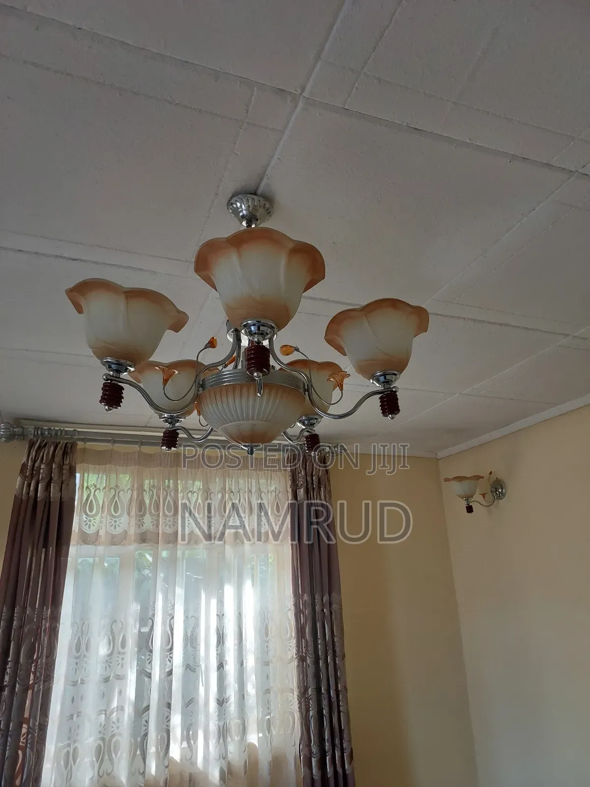 የሳሎን መብራት ፓኬጅ ምርጥ ይዞታ ላይ የሚገኙ