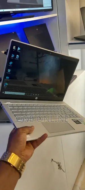 New Laptop HP Pavilion 15 8GB Intel Core I5 SSD 512GB