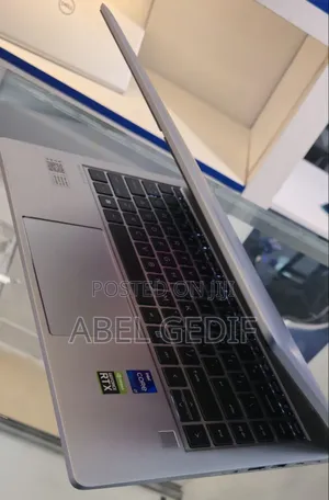 New Laptop HP 16GB Intel Core I7 SSD 512GB