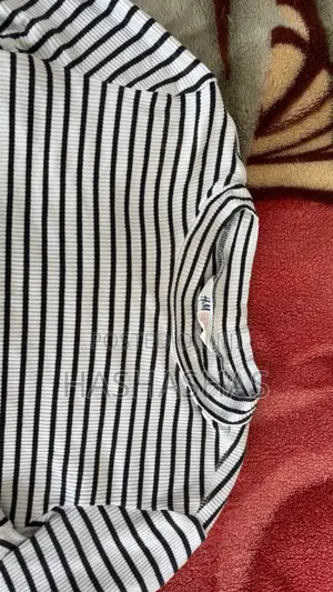 H M Bonda Used T-Shirt Medium Small
