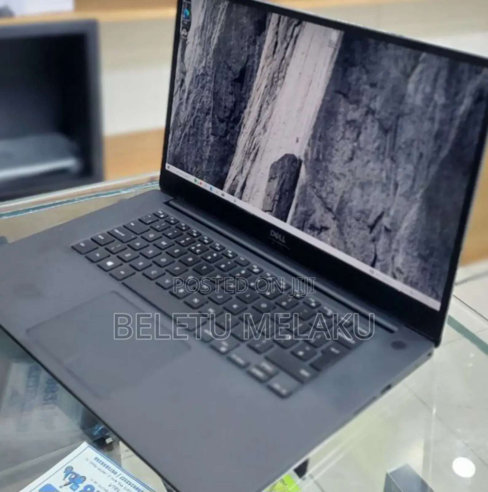 New Laptop Dell Precision 5540 32GB Intel Core I7 SSD 512GB