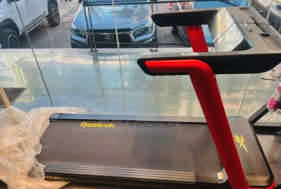 New Arrived Home Sport Treadmill At Center Bole