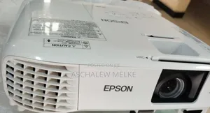 Brand New Epson Projector
With Manual Cd and Cartoon 
Mode