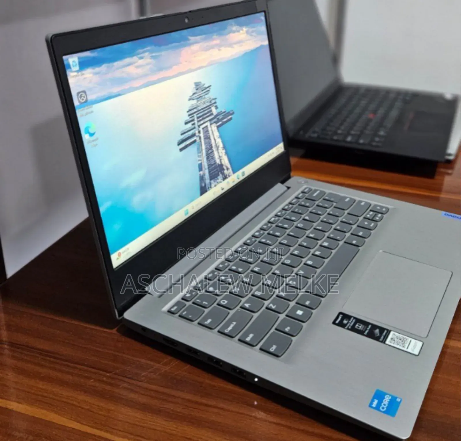 New Laptop Lenovo Ideapad 3 8GB Intel Core I3 SSD 256GB