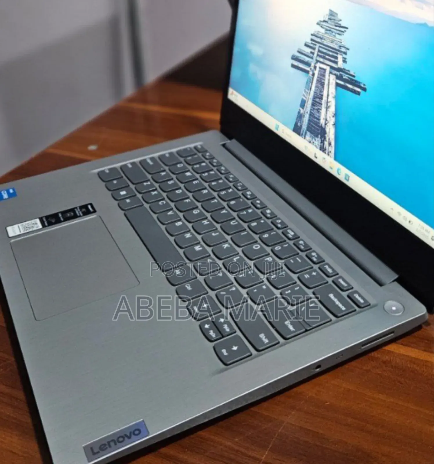 New Laptop Lenovo Ideapad 3 8GB Intel Core I3 SSD 256GB