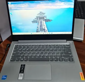 New Laptop Lenovo Ideapad 3 8GB Intel Core I3 SSD 256GB