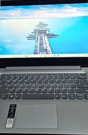 New Laptop Lenovo Ideapad 3 8GB Intel Core I3 SSD 256GB