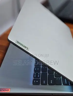 New Laptop Lenovo Ideapad 3 8GB Intel Core I3 SSD 256GB