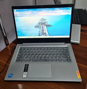 New Laptop Lenovo Ideapad 3 8GB Intel Core I5 SSD 256GB