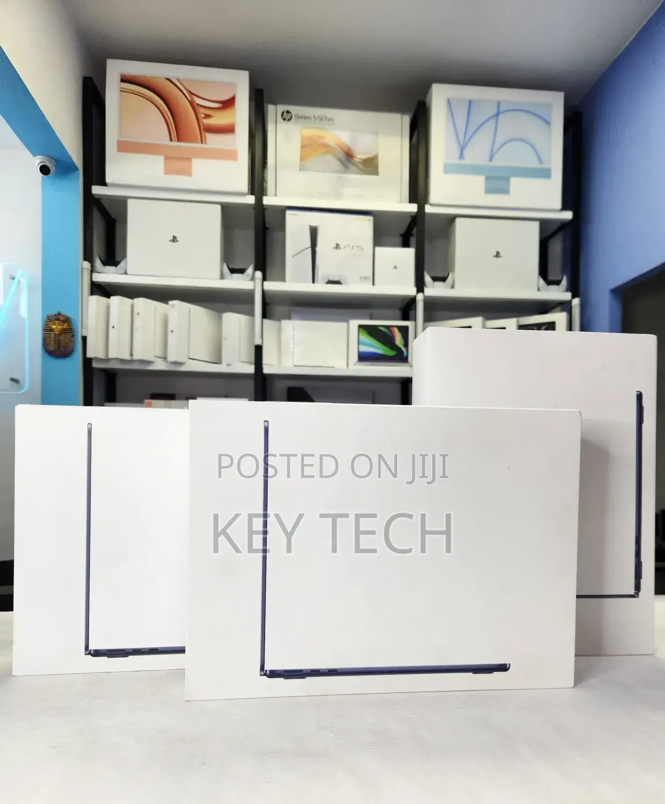 New Laptop Apple MacBook Pro 2024 M4 14-Inch 16GB Apple M4 SSD 256GB