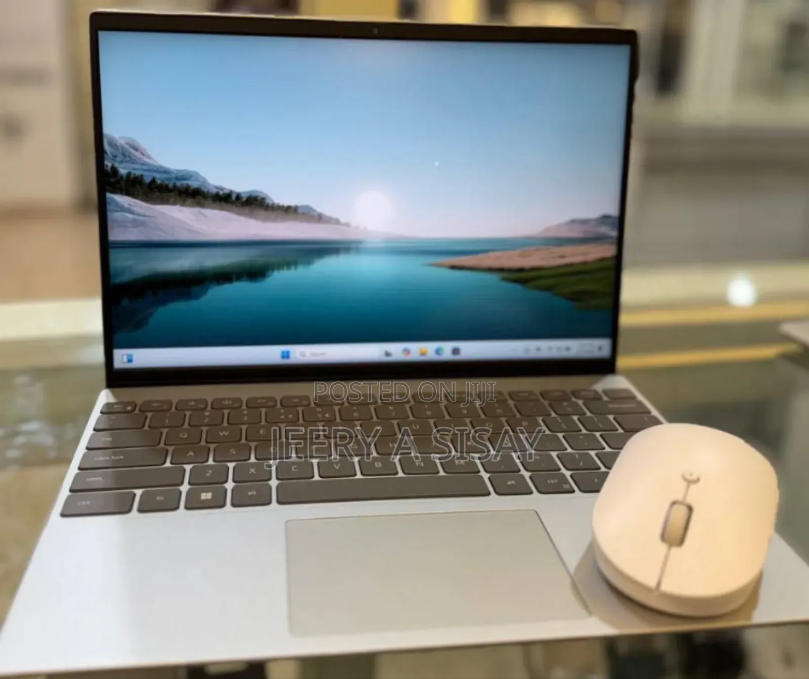 New Laptop Dell Inspiron 13 5368 16GB Intel Core I5 SSD 512GB