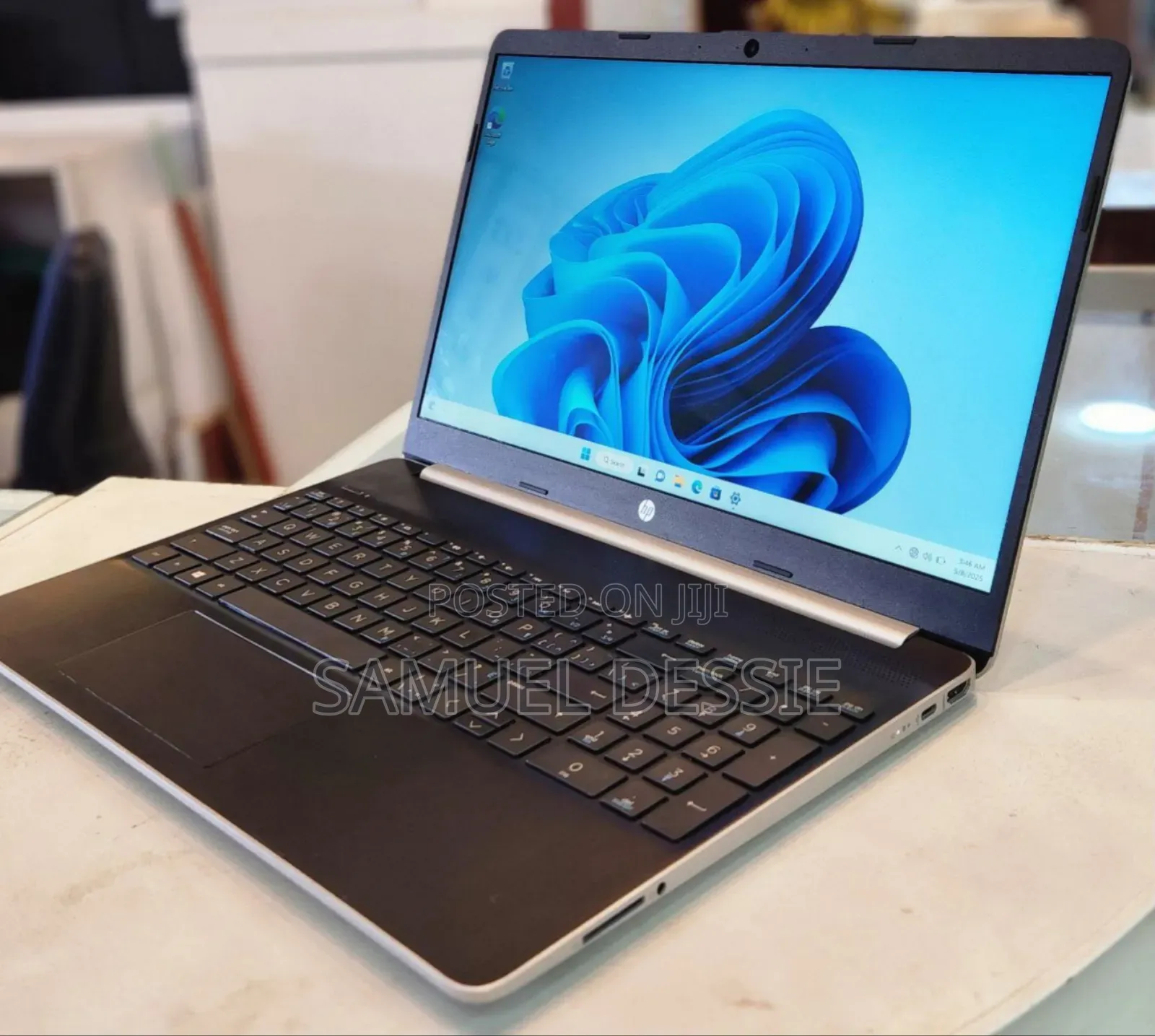 New Laptop HP Stream Notebook 8GB Intel Core I7 SSD 512GB