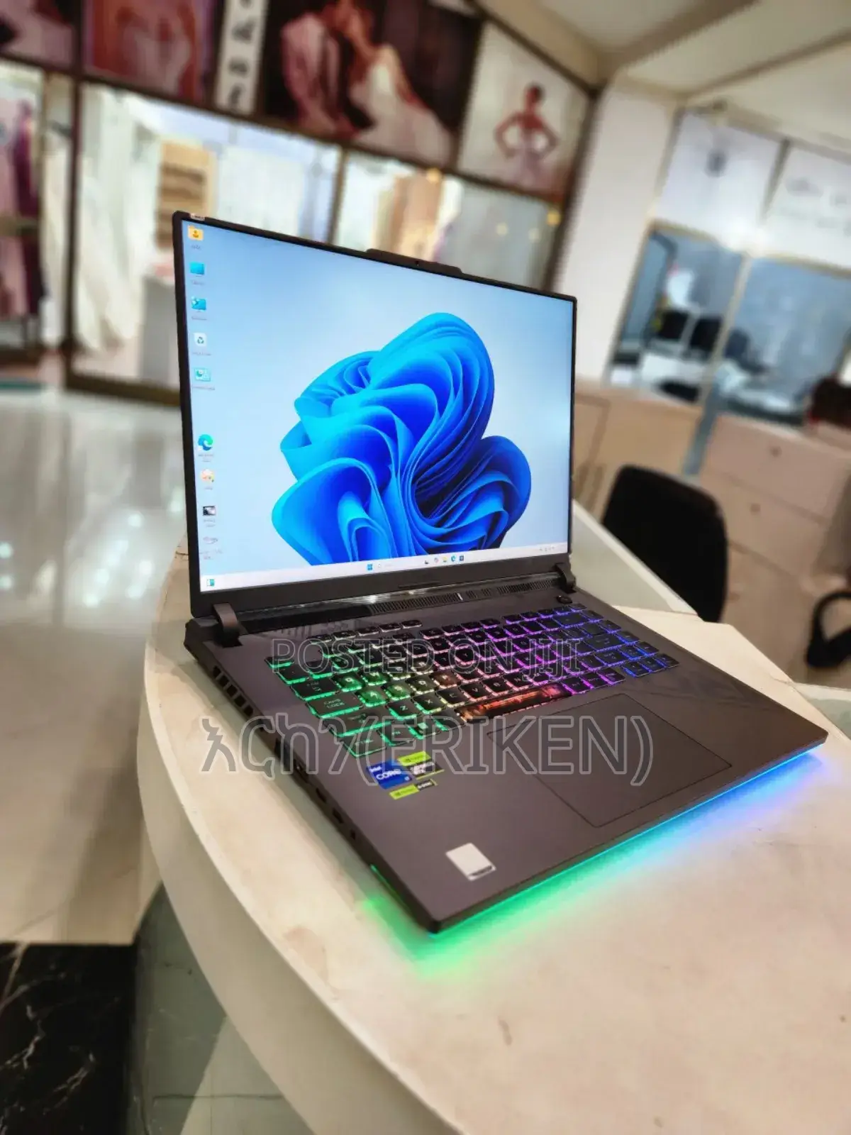 New Laptop Asus ROG Strix G15 16GB AMD Ryzen 9 SSD 512GB