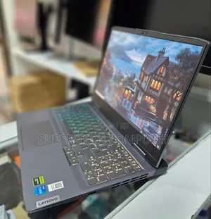 New Laptop Lenovo LOQ 15IRH8 16GB Intel Core I5 SSD 512GB