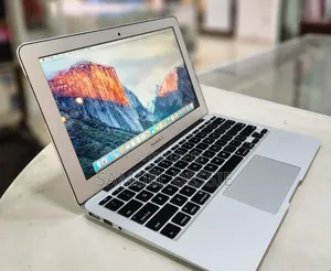 New Laptop Apple MacBook Air 2015 4GB Intel Core I5 SSD 128GB
