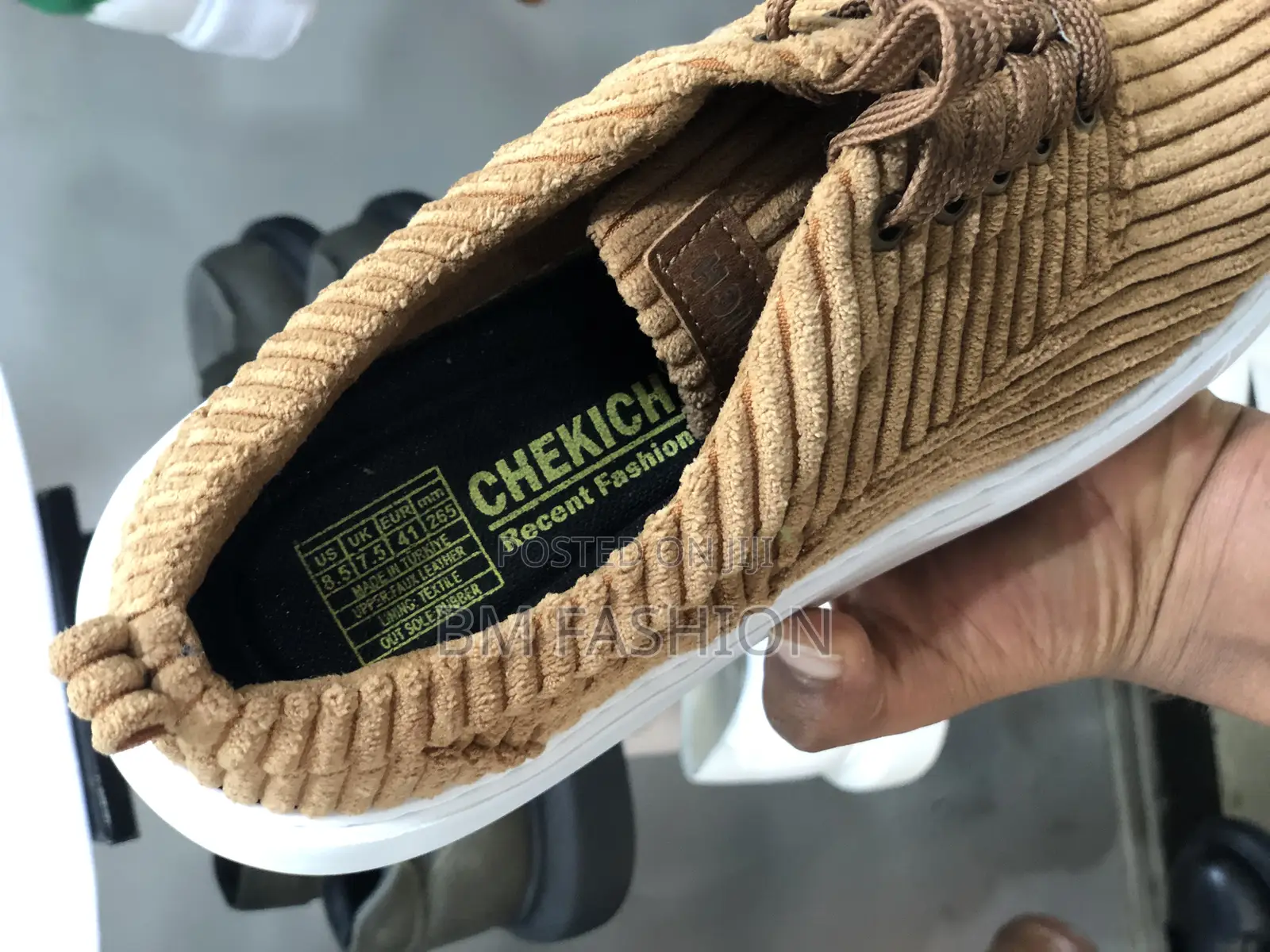 Chekich Men’S Casual Sneakers