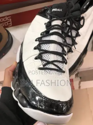 Jordan 9 Black White Mid Retro