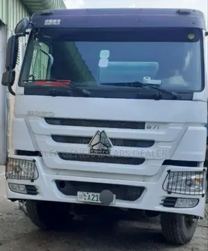 Photo - • Sino 371 Hp ካሶኒ
•2023
•a-21
•ባንክ 3,100,000
•ካሽ 7,200,0