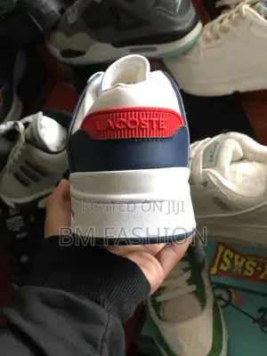 Lacoste Flat Casual Shoes