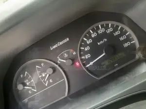 Toyota Land Cruiser 2017 Off white