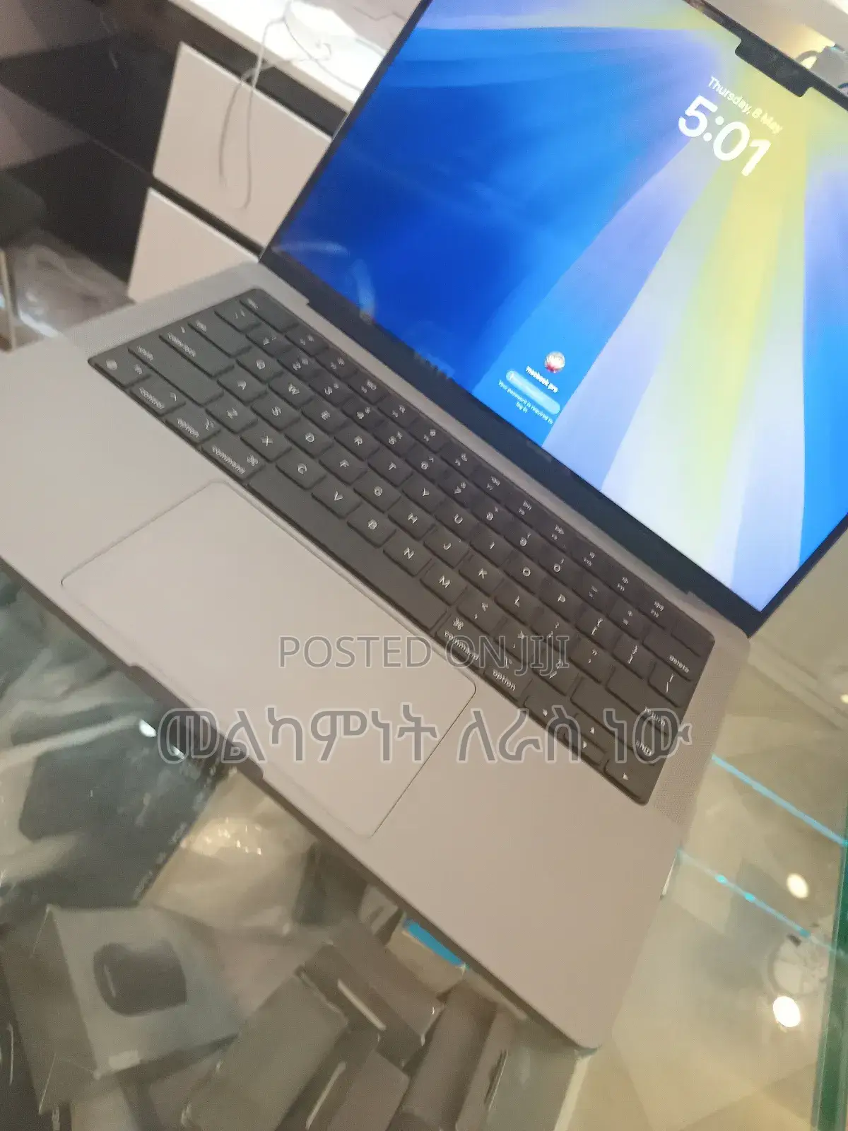 New Laptop Apple MacBook Pro 2021 M1 16GB Apple M1 Pro SSD 512GB