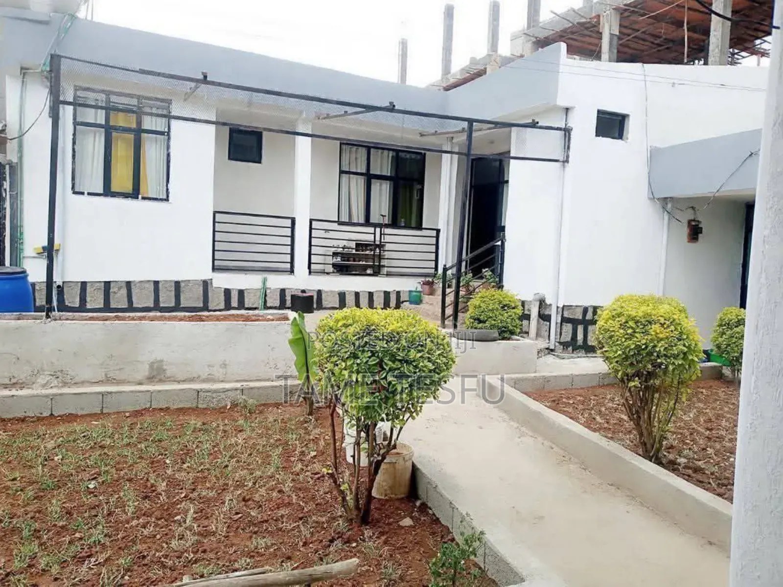 Furnished 3bdrm House in Kara, Bole for sale