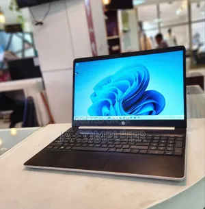 New Laptop HP Stream Notebook 8GB Intel Core I7 SSD 512GB