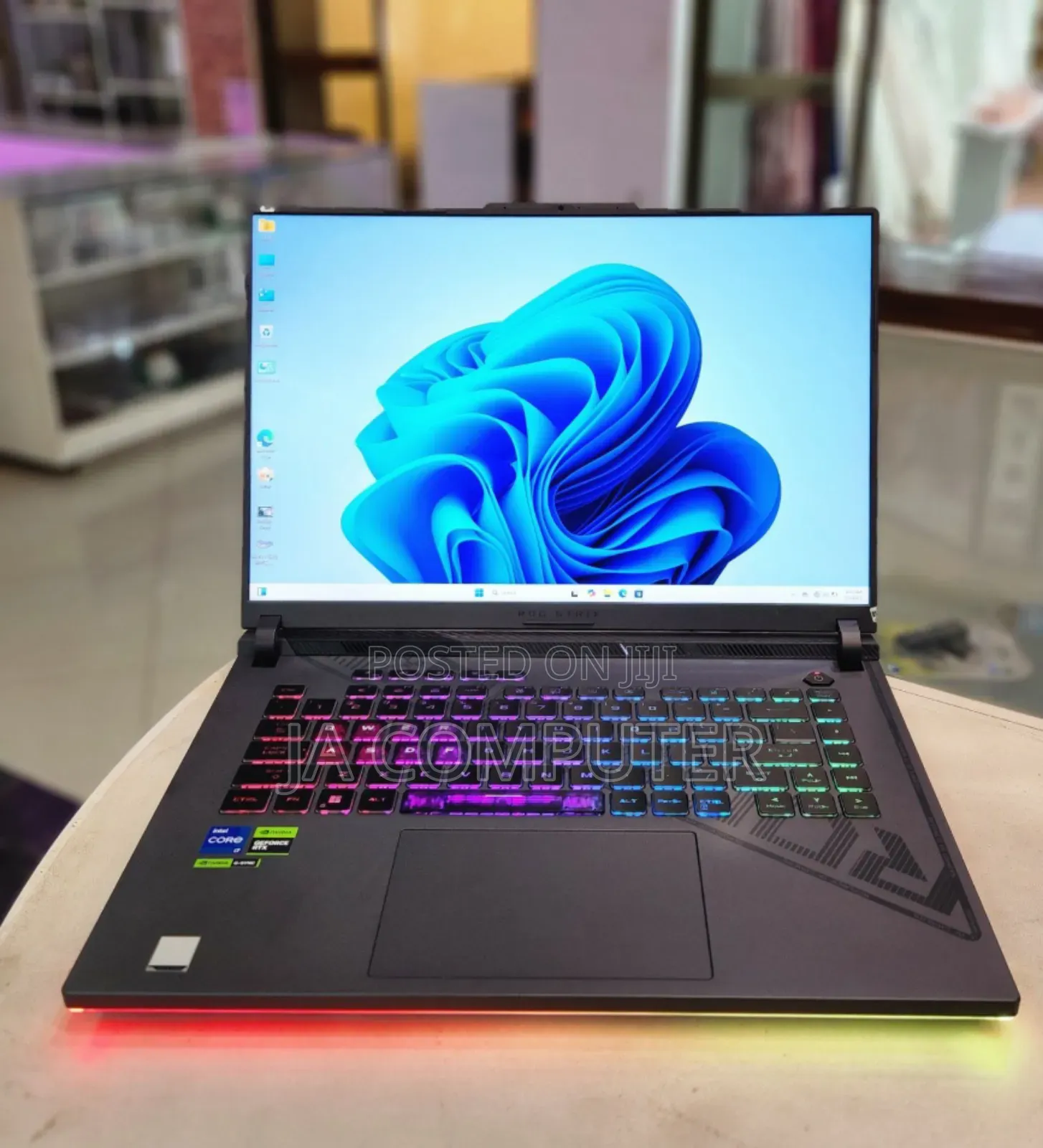 New Laptop Asus ROG Strix G15 16GB AMD Ryzen 9 SSD 1T