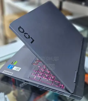 New Laptop Lenovo LOQ 15IRH8 16GB Intel Core i7 SSD 512GB